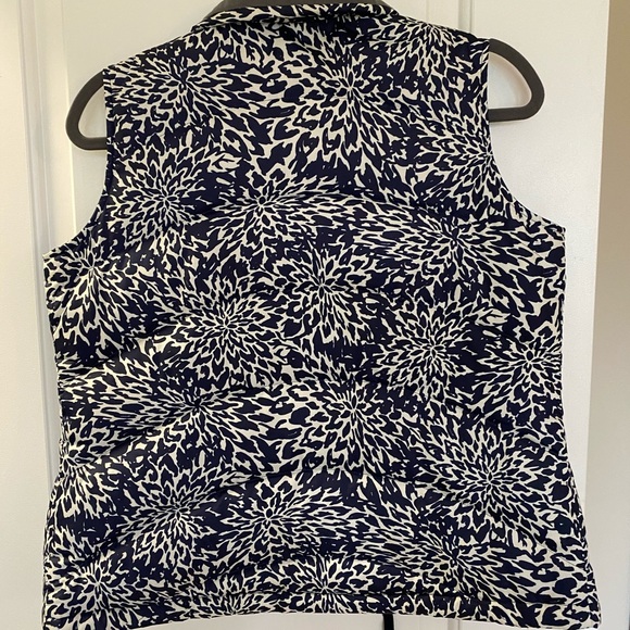 Lands End navy blue down vest - Picture 2 of 3